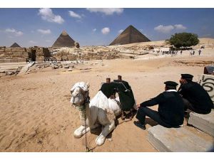 Mısır turizmine de "darbe"