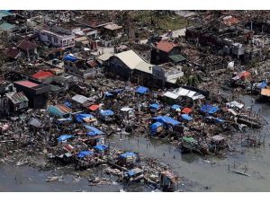 Haiyan tayfununda ölü sayısı bin 833e yükseldi