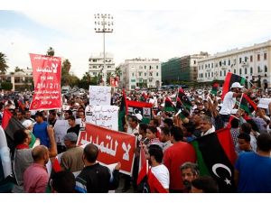 Libyadaki gösterilerde AA ekibi saldırıya uğradı