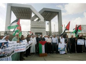 Refahta sınır kapısı protestosu