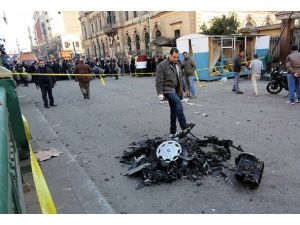 Mısır güne bombalarla uyandı