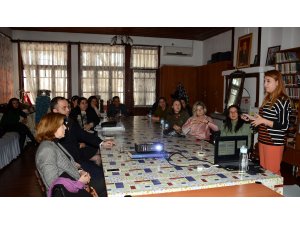 Ebeveynlere “Çocuğa Sınır Koyma Eğitimi”