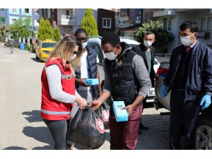 Menteşe Belediyesi’nden Yabancı Uyruklu Öğrencilere Yemek Yardımı