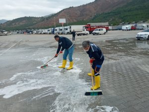 Muğla Büyükşehir, Toptancı Hallerinde Koronavirüs tedbirlerini sürdürüyor