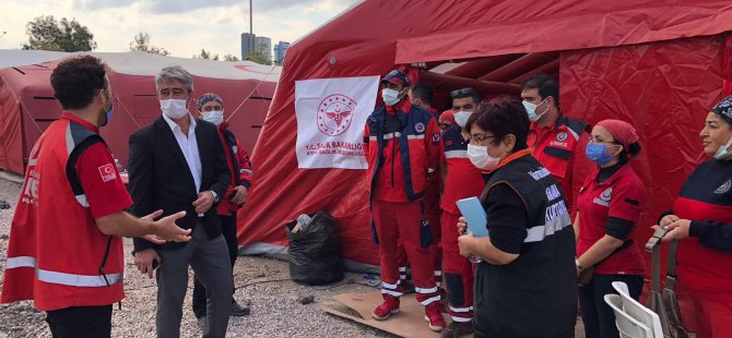 Başkan Oktay İzmir’de depremzedelerin Acılarına Ortak Oldu