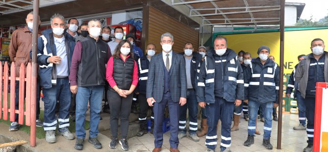 Marmarisli Esnaftan İşçilere Teşekkür Yemeği