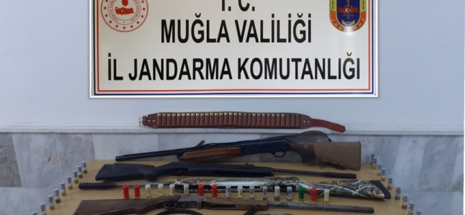 Silah ve Mühimmat Kaçakçısı Yakalandı