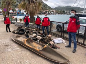 Marmaris Bozburun’da deniz dibi temizliği