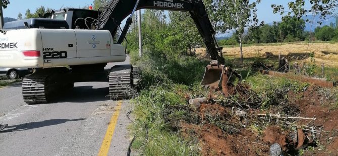 Kavakarası Kanalında 4 Bin 550 Metre Temizlik