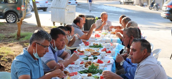 Marmaris Belediye İşçilerine Sezon Öncesi Moral Kahvaltısı