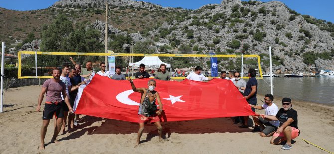 Selimiye’de Plaj Voleybolu Heyecanı