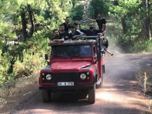 Çukurcalı gençler cip safarinde!