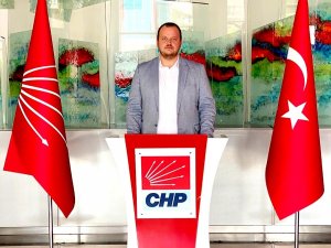 Tarhan: Basın kuruluşları demokrasinin güçlenmesine büyük katkı sağlamaktadır