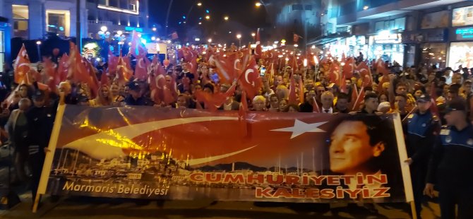 Marmaris’te büyük coşku, Muhteşem Fener Alayı