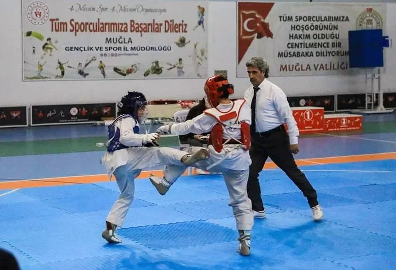 MUĞLA TAEKWONDOCULARI "ATATÜRK KUPASI" İÇİN TER DÖKTÜ