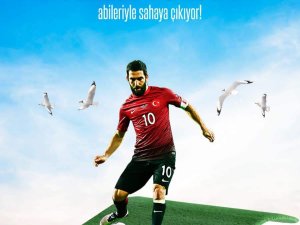 Arda Turan, depremzedeler için Marmaris'te sahaya çıkacak