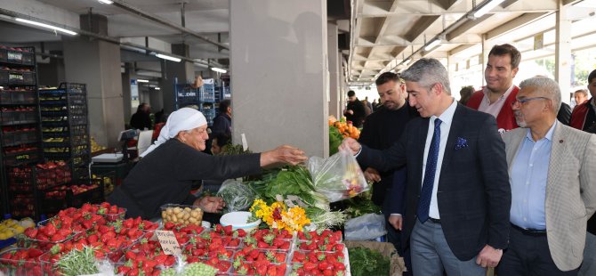 BAŞKAN OKTAY’DAN SEMT PAZARI ZİYARETİ