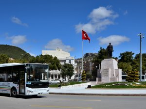 Depremzede Öğrencilere Ücretsiz Ulaşım Desteği