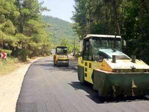 Büyükşehir, Marmaris’te 183 Km Yol Çalışması Yaptı