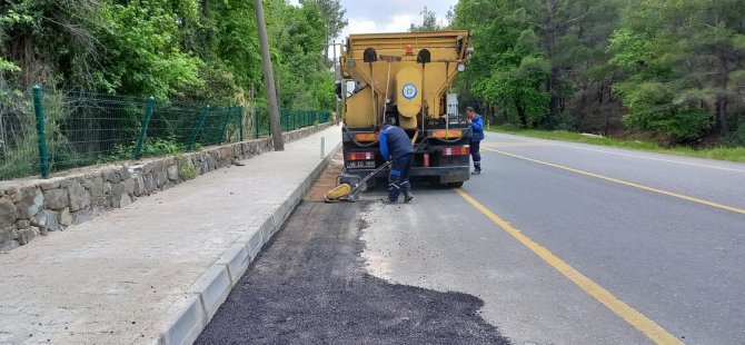 Büyükşehir, Ortaca’da Yol Bakım Çalışmaları Sürdürüyor