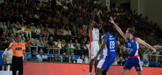 ÇAĞDAŞ BODRUM KENDİ EVİNDE ANADOLU EFES İLE KARŞILAŞTI