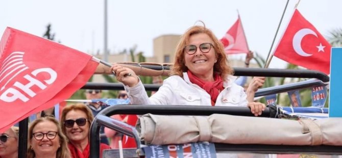 Zehra Gezer, CHP Marmaris Kadın Kolları Başkanlığından istifa etti!