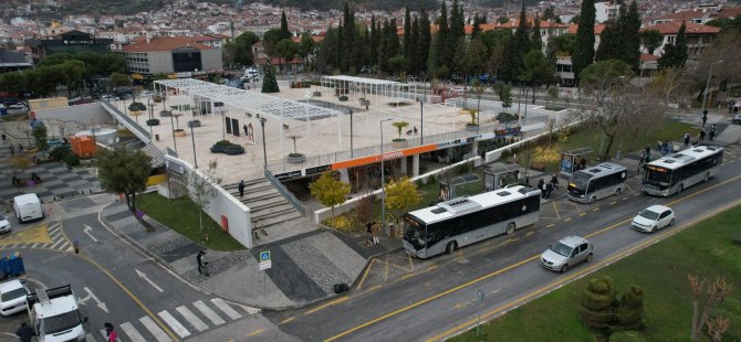 Menteşe Kent Meydanı Vatandaşlara Hizmet Vermeye Devam Ediyor