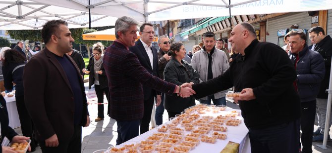 MERHUM BAŞKANLAR ANISINA LOKMA DAĞITILDI