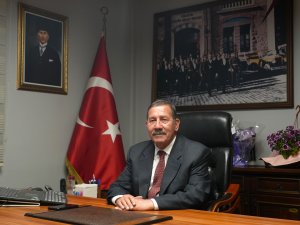 Başkan Topuz: 1 Mayıs sadece bir bayram değil, aynı zamanda hak mücadelesinin de temsil günüdür