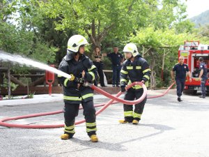 Geleceğin İtfaiyecileri Uygulamalı Eğitimde