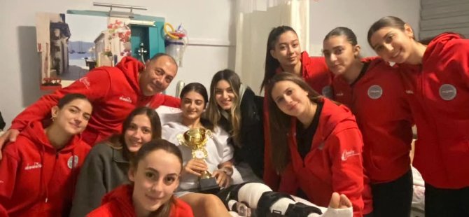 Marmaris Belediye Spor Kulübü Voleybol U18 Takım İl Sampiyonu oldu.