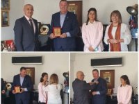 Kızılay'dan Baysal'a Plaket